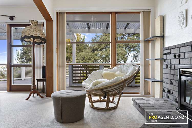 33 Lookout Drive Laingholm_21