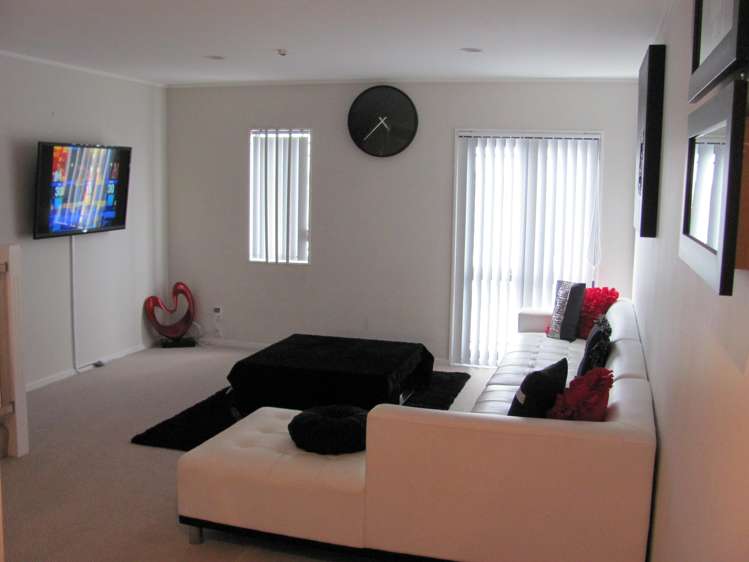 2/77 Saint George Street Papatoetoe_4