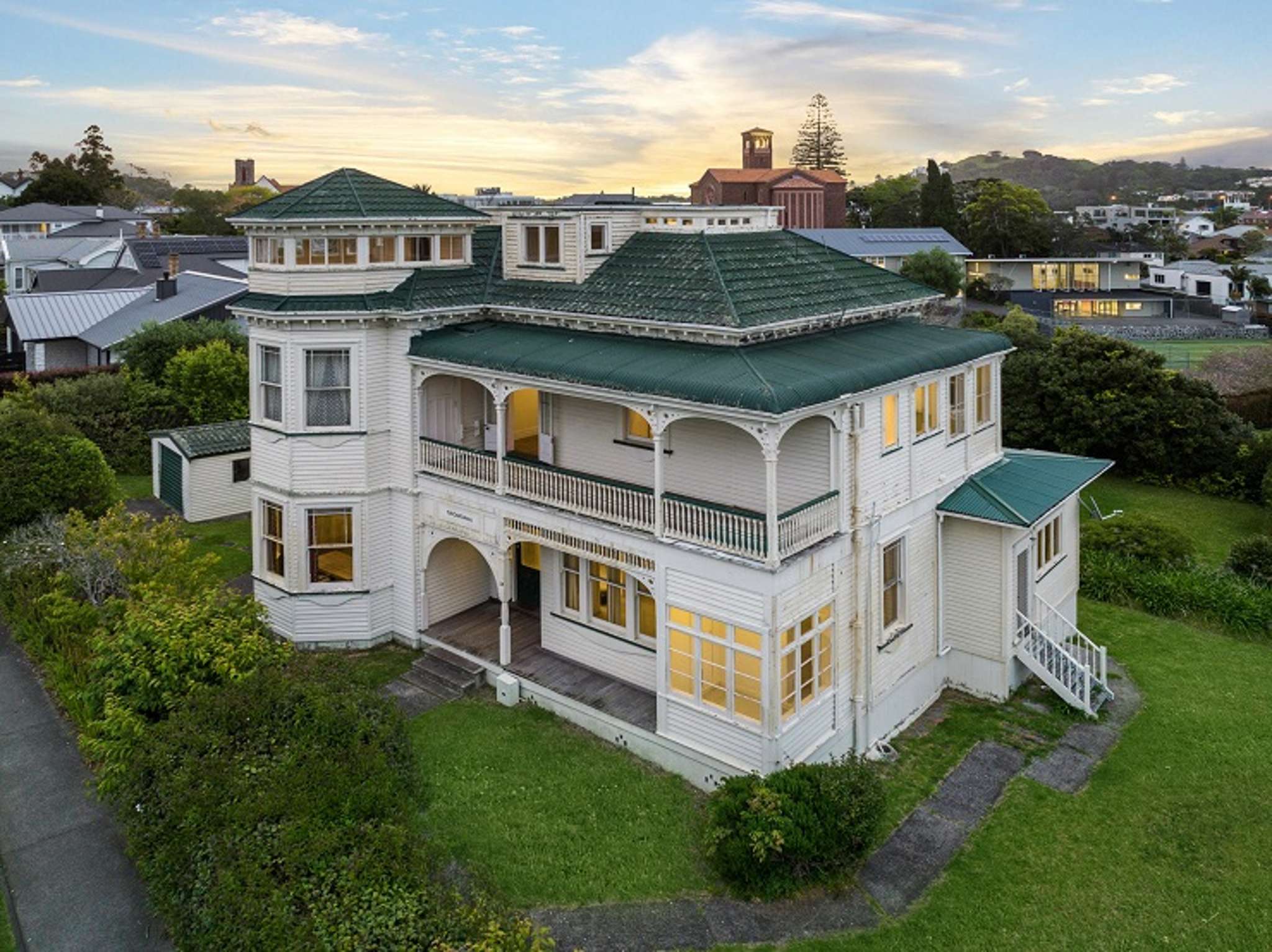 The worst mansion on the best street sells for more than $6.9m