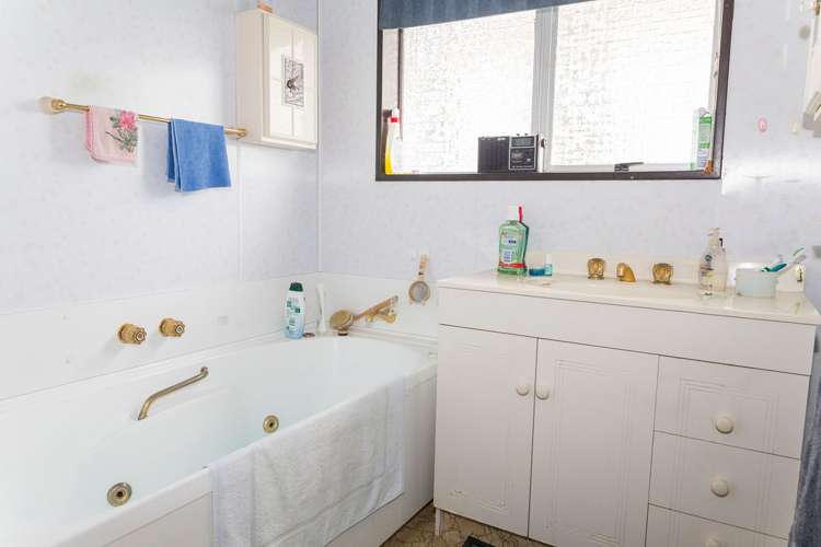 117 Guy Street Dannevirke_16