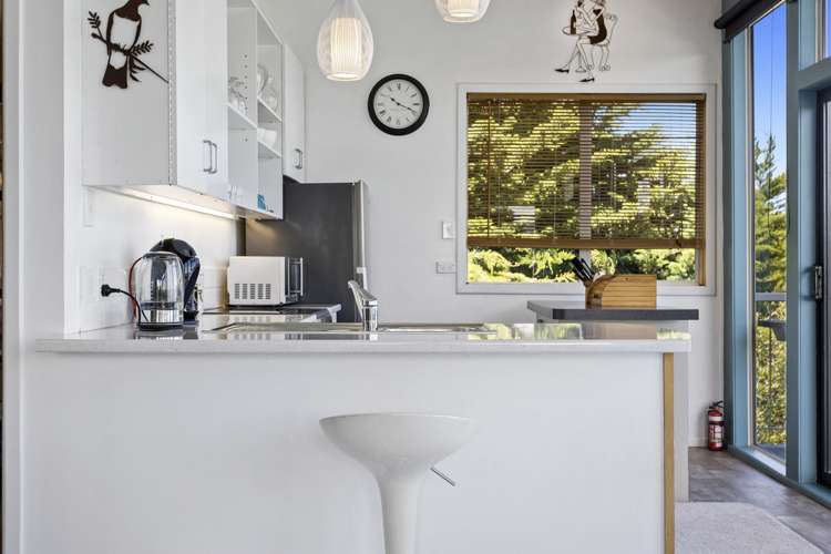 21 Bayview Road Charteris Bay_5