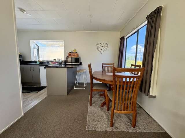 45A Elliott Crescent 1128_2