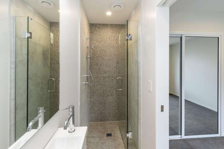 1/50 Peverel St Riccarton_9