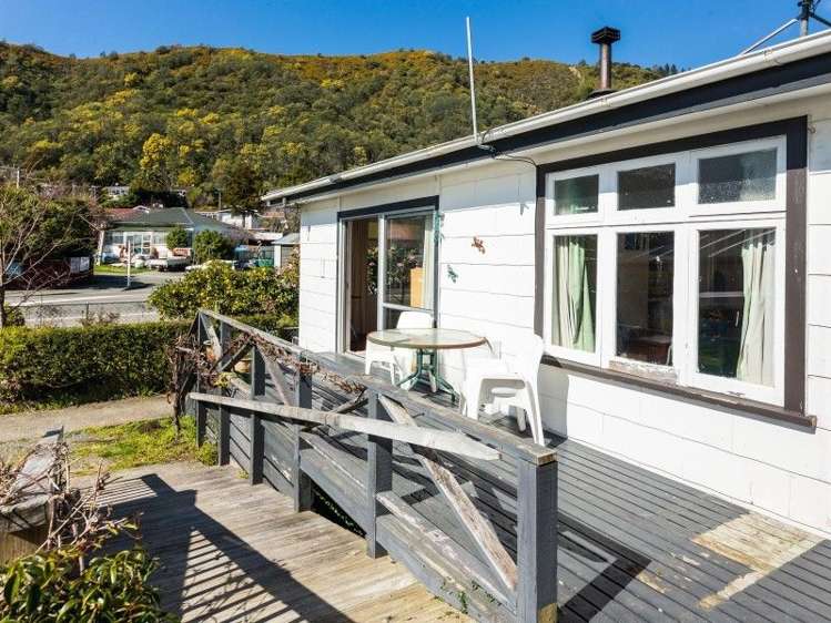 55 Wairau Road Picton_11