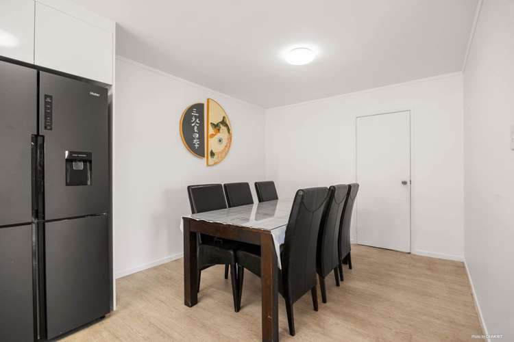 2/16 Moxham Grove Massey_8