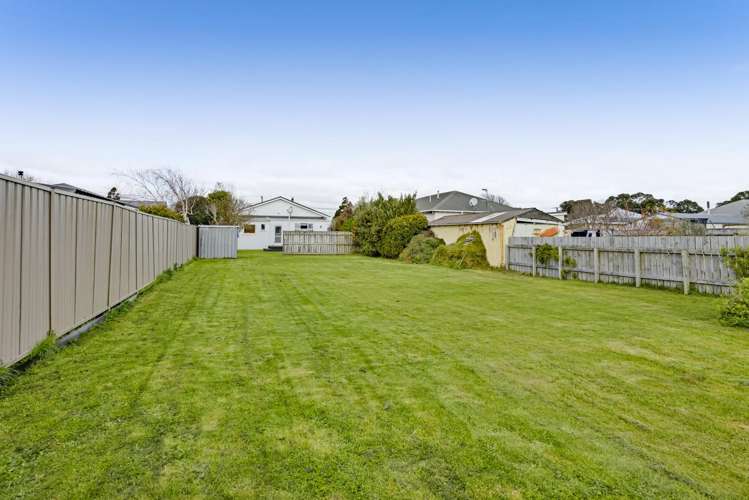 5 Disraeli Street Hawera_22