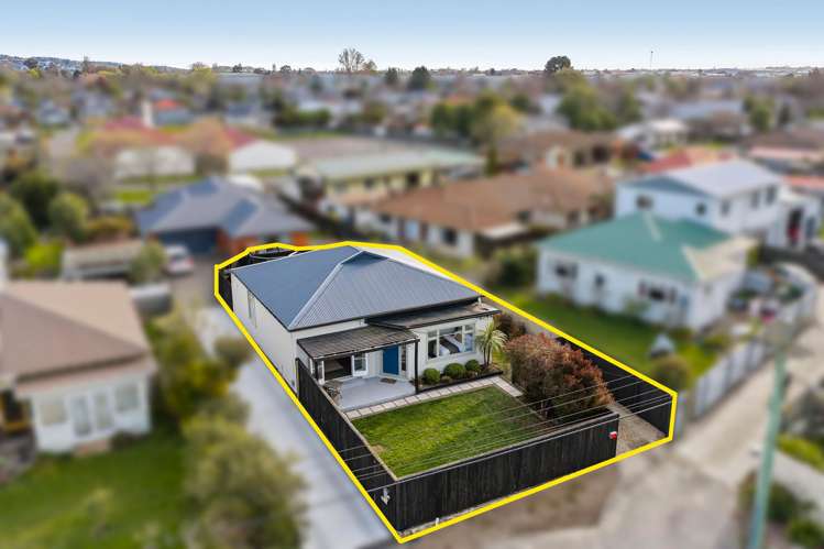 2 Wildberry Street Woolston_23