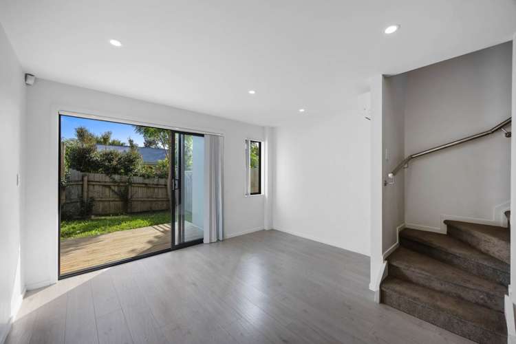 5/98 Lincoln Park Avenue Massey_6