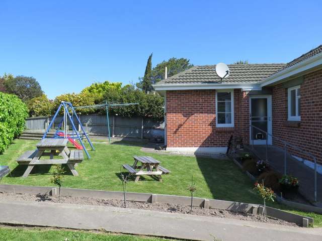 1 Hartley Crescent Marchwiel_2