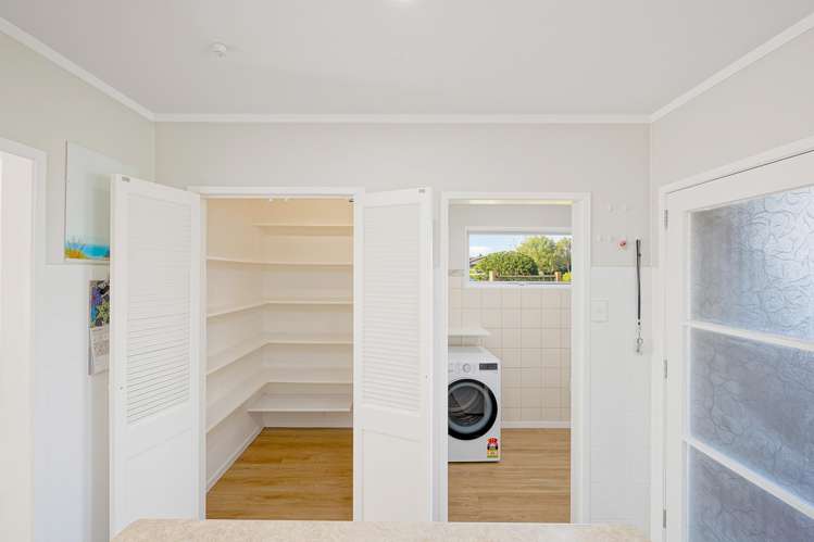 2/219 Edmonton Road Te Atatu South_10
