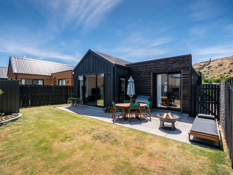 8 Longlands Street Dalefield/Wakatipu Basin_16