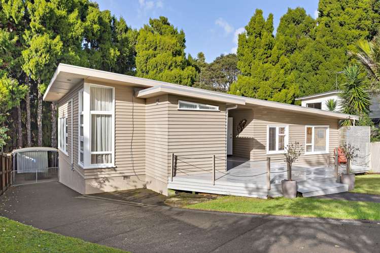 7 Rauhuia Crescent Parau_6