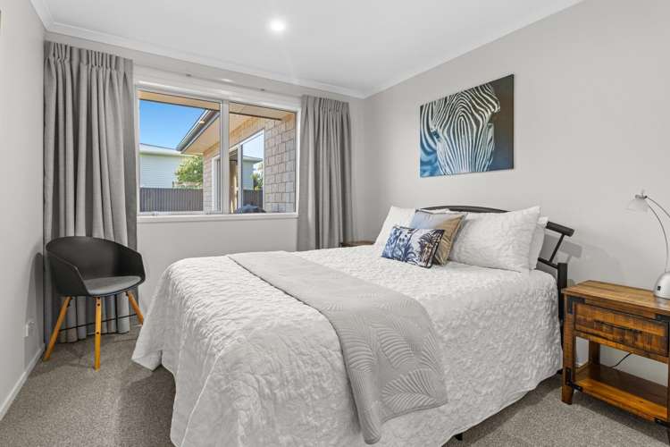 8 Webster Street Westown_12