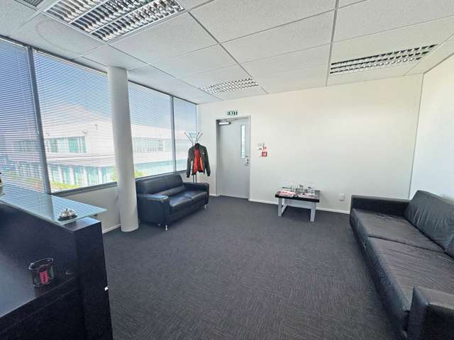 Unit G4/27-29 William Pickering Drive Rosedale_2