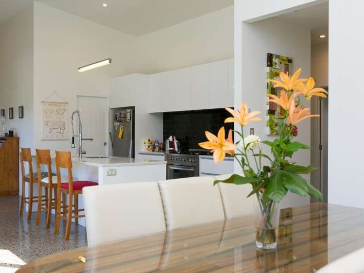 47 Links Drive Waiwhakaiho_11