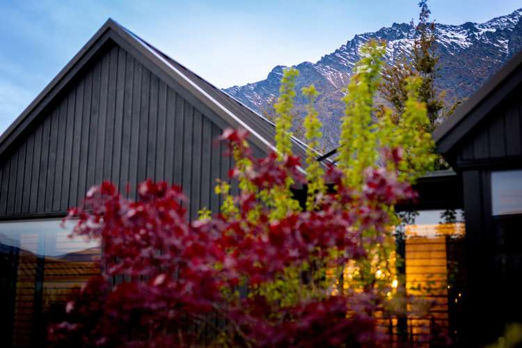 2 Fife Court Jacks Point_16