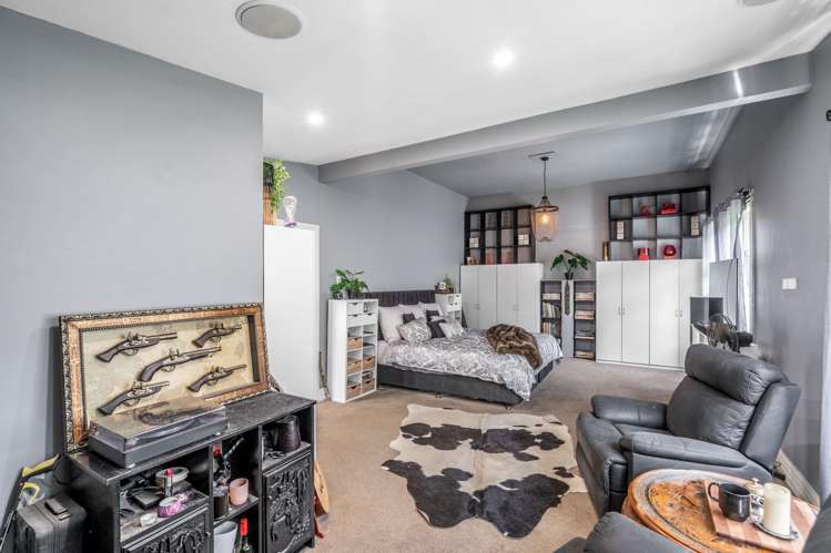 306 Crinan Street Georgetown_18