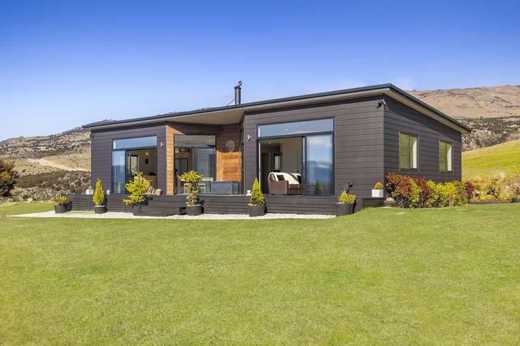 98 Riverview Road Queensberry_19