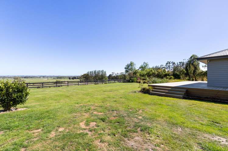 67 Albert Road Tokomaru_34