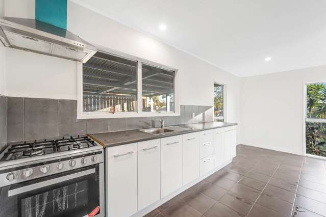 68 Chelburn Crescent Mangere East_4