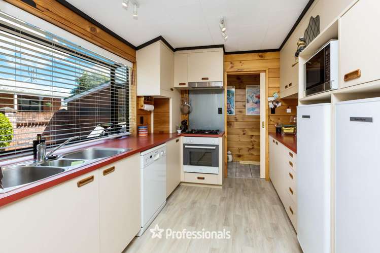 10 Laredo Grove Totara Park_3