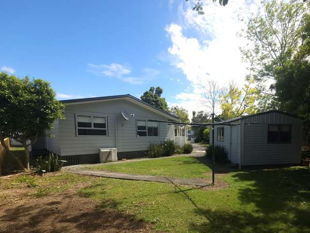 14 Shearwater Street One Tree Point_1