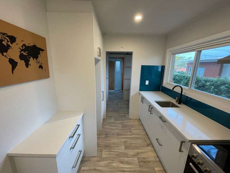 2/9 Owairaka Avenue Mount Albert Auckland City Houses for Rent