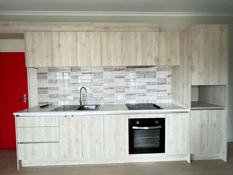 5/41B White Swan Road Mt Roskill_1