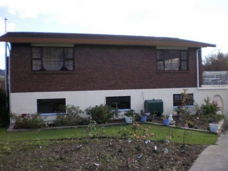 42 Victory Street Reefton_12