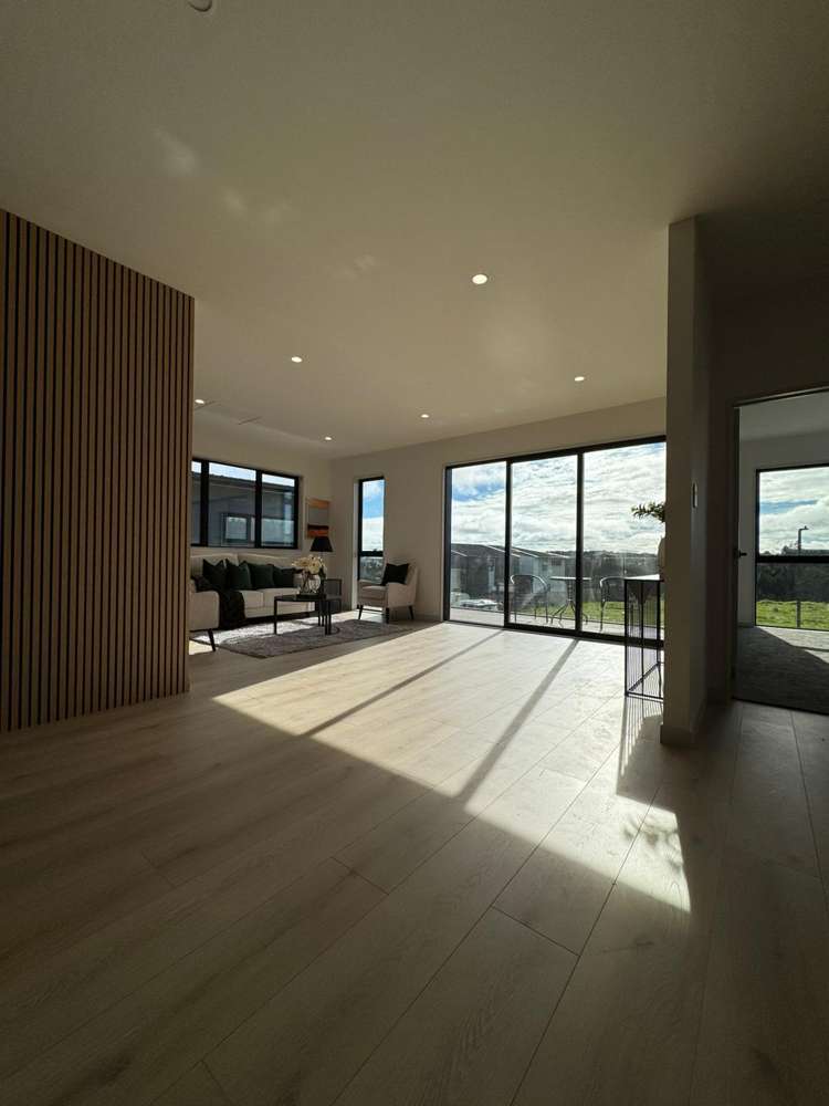 16 Grand Ridge Avenue Flat Bush_9