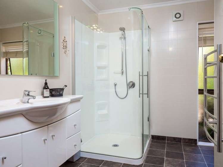 21 Glenhill Drive Witherlea_13