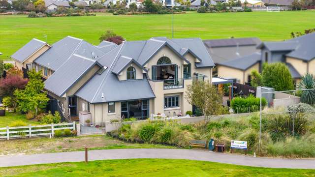 Views, Trees & Room to Breathe