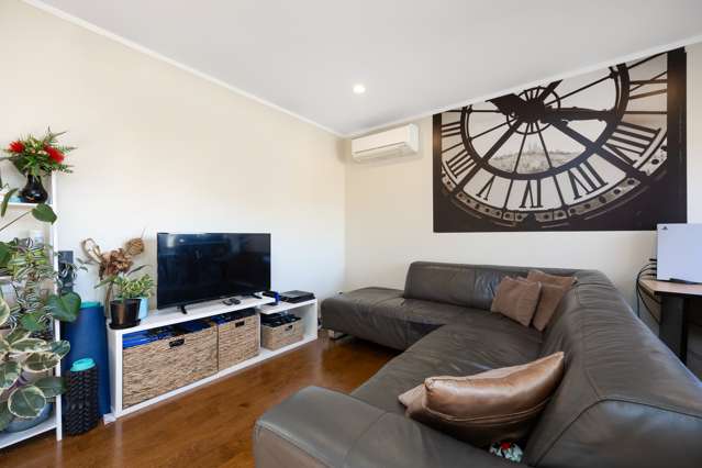 2/6 Knott Road Stanmore Bay_1