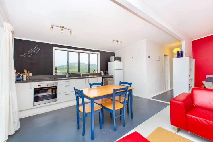 30 Manukau Road Raglan_8