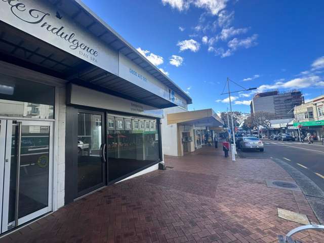 Tenancy 2/63 Devonport Road Tauranga Central_3