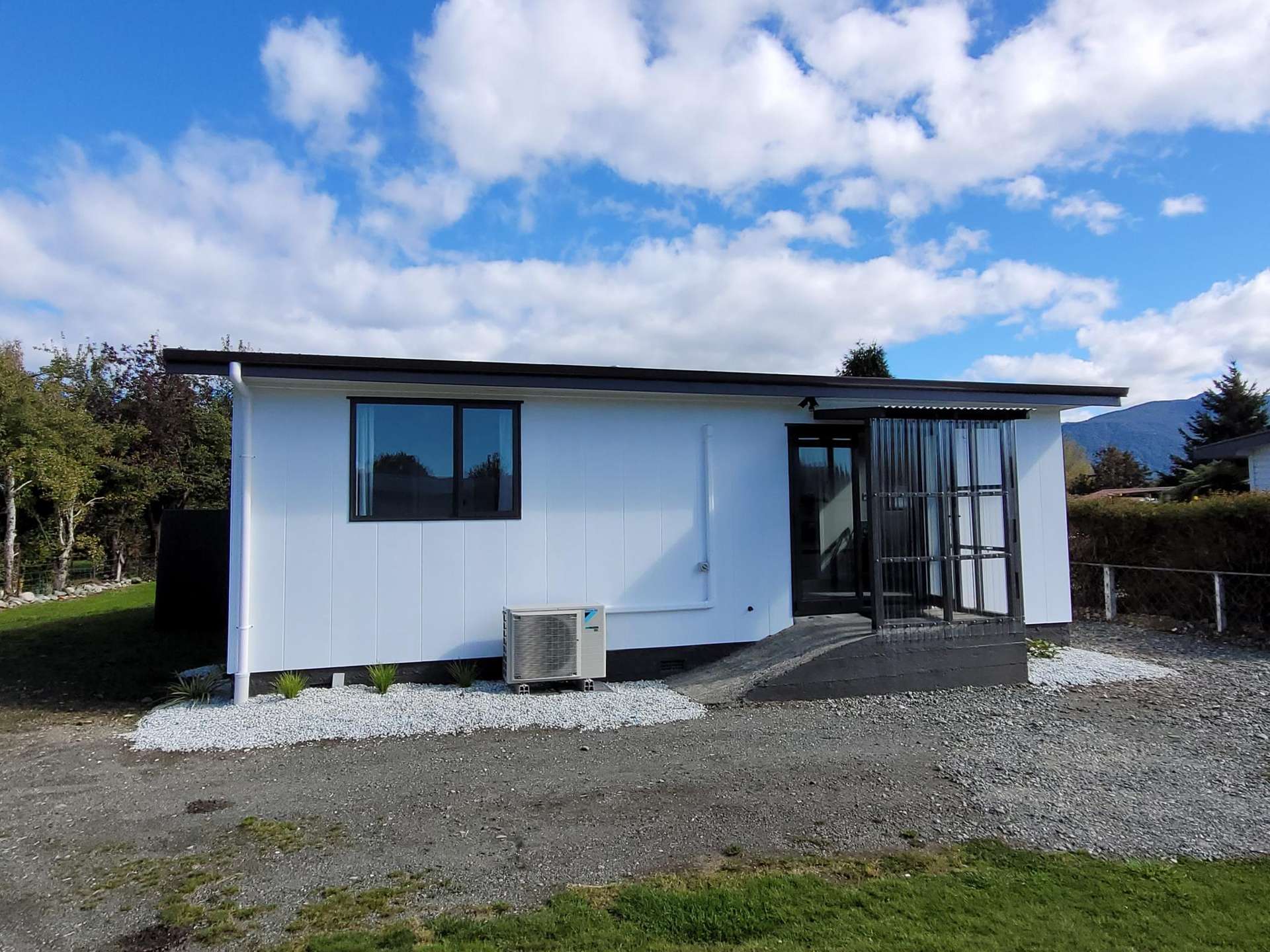 70 Mackinnon Loop Te Anau_0