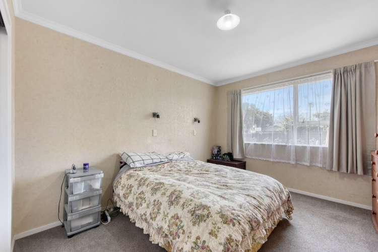 1/10 Exeter Street Stoke_6