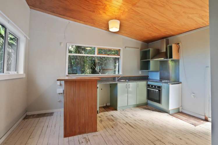 45 Takahe Rd 11422_5