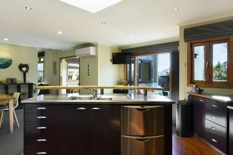 135 Aldinga Avenue Stoke_20