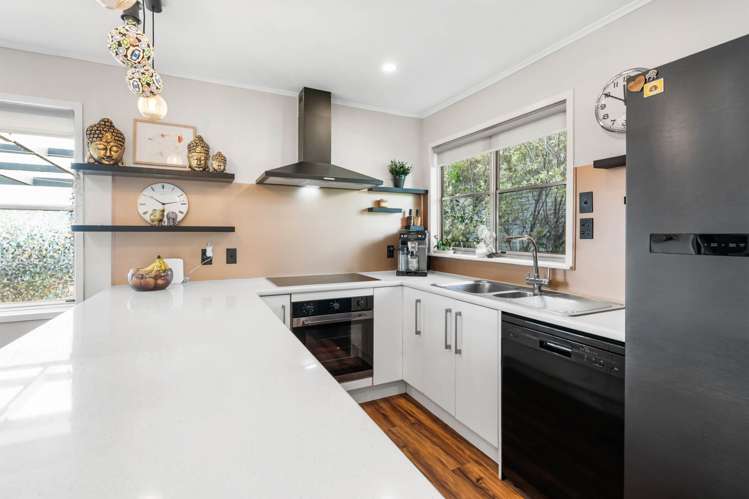 76A Wharf Road Clarks Beach_10