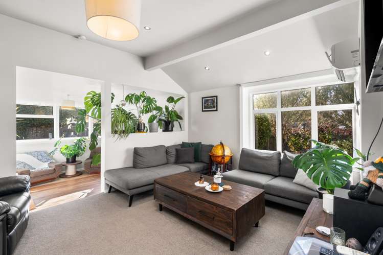 114 Wildberry Street Woolston_9