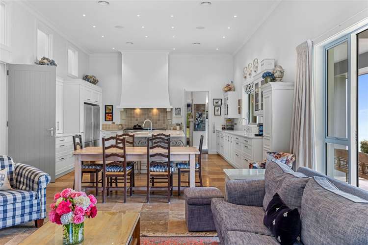 71 Hussey Road Northwood_14