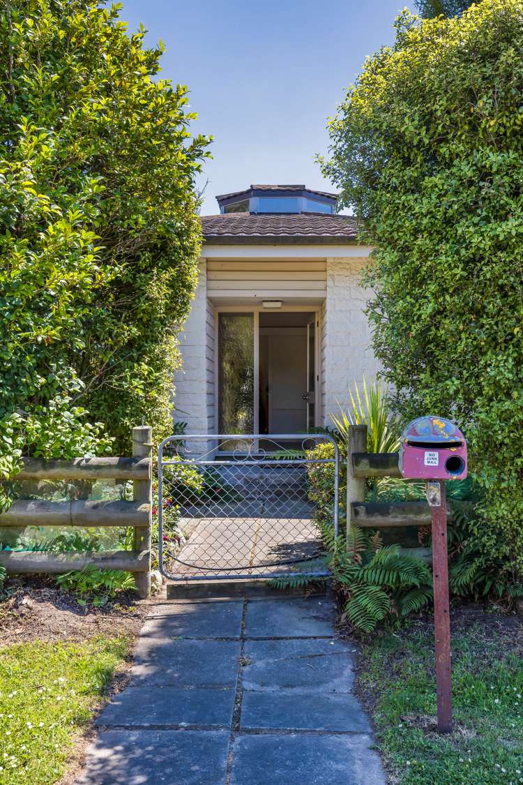 2 Mckenzie Place Waikuku Beach_16