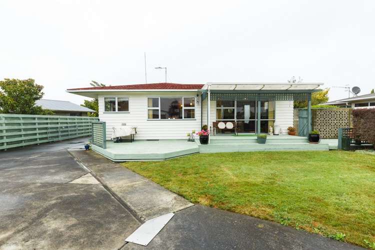 36 John F Kennedy Drive Milson_9