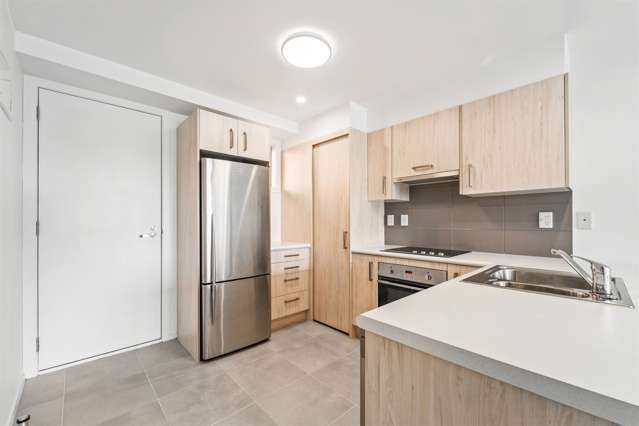 121/17 Link Crescent Stanmore Bay_2