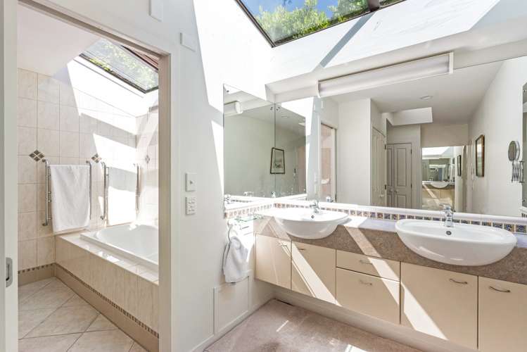 61 Wharemauku Road Raumati Beach_22