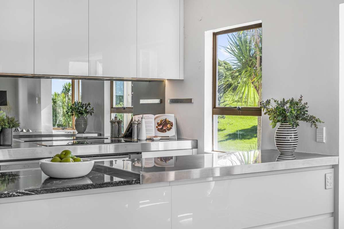 1C Roberta Avenue_4