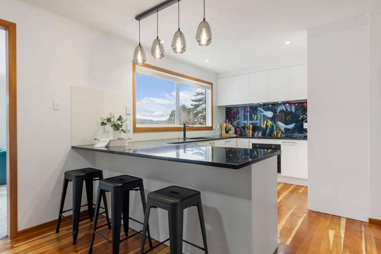 50 Davidson Crescent Tawa_10