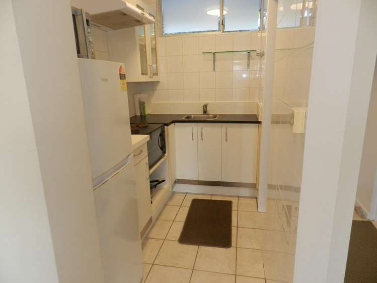 5/17 Esplanade Road Mount Eden_2