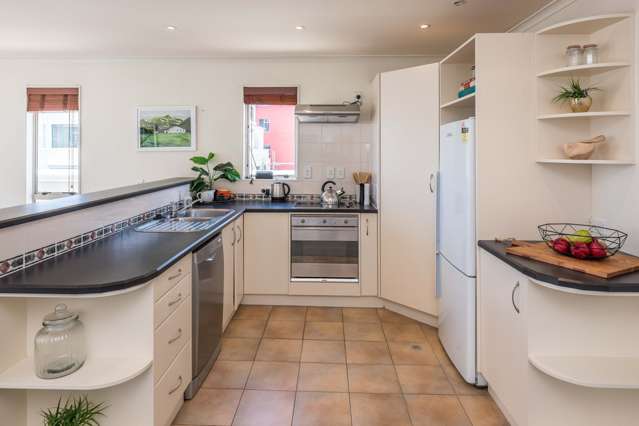 24/32 Cuba Street Te Aro_3